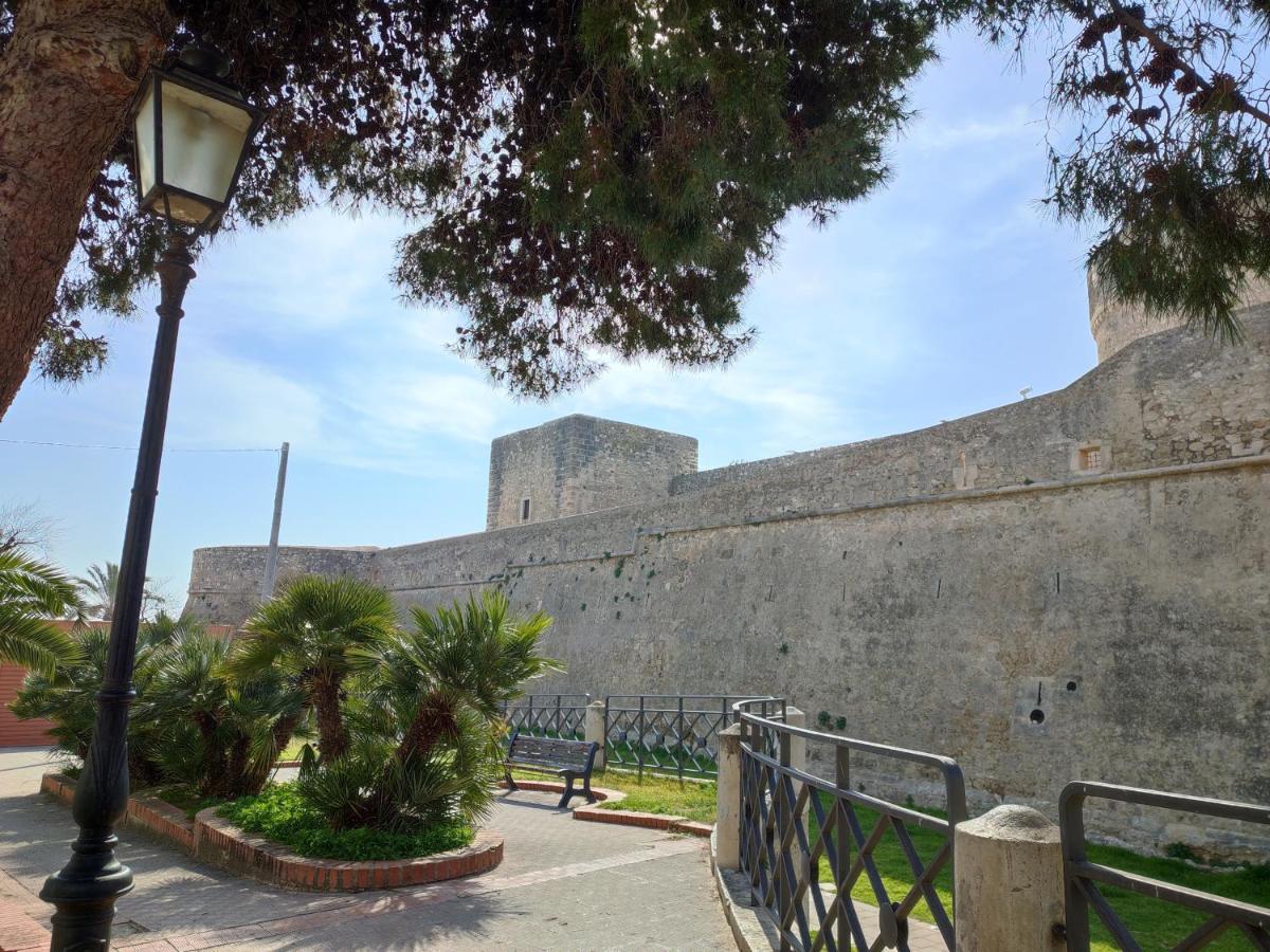 Dimora Della Marchesa - Al Duomo Apartment Manfredonia Exterior photo